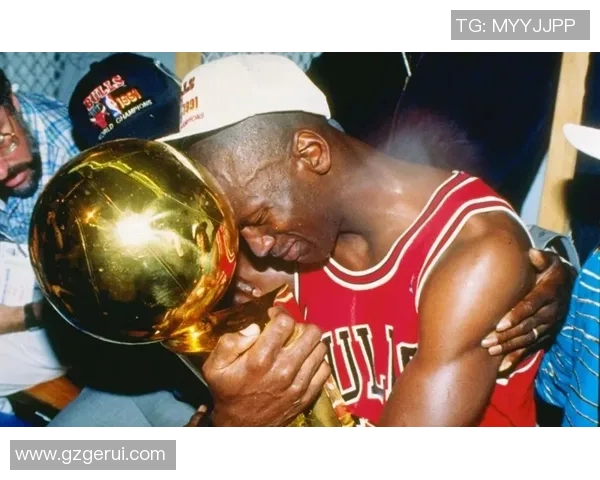 传奇运动员身上的坚韧与荣耀 以迈克尔乔丹为例探讨奋斗与成功的秘密